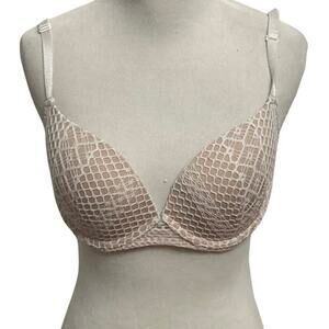 Victoria's Secret Very Sexy Lightly Lined Plunge Lace Beige Push Up Bra Sz 34D